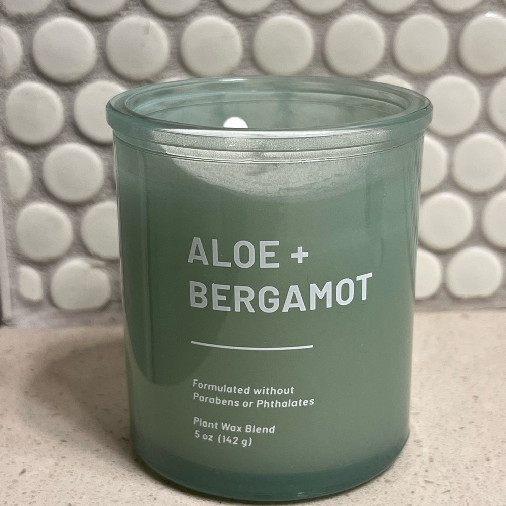 Threshold Aloe + Bergamot Teal Candle